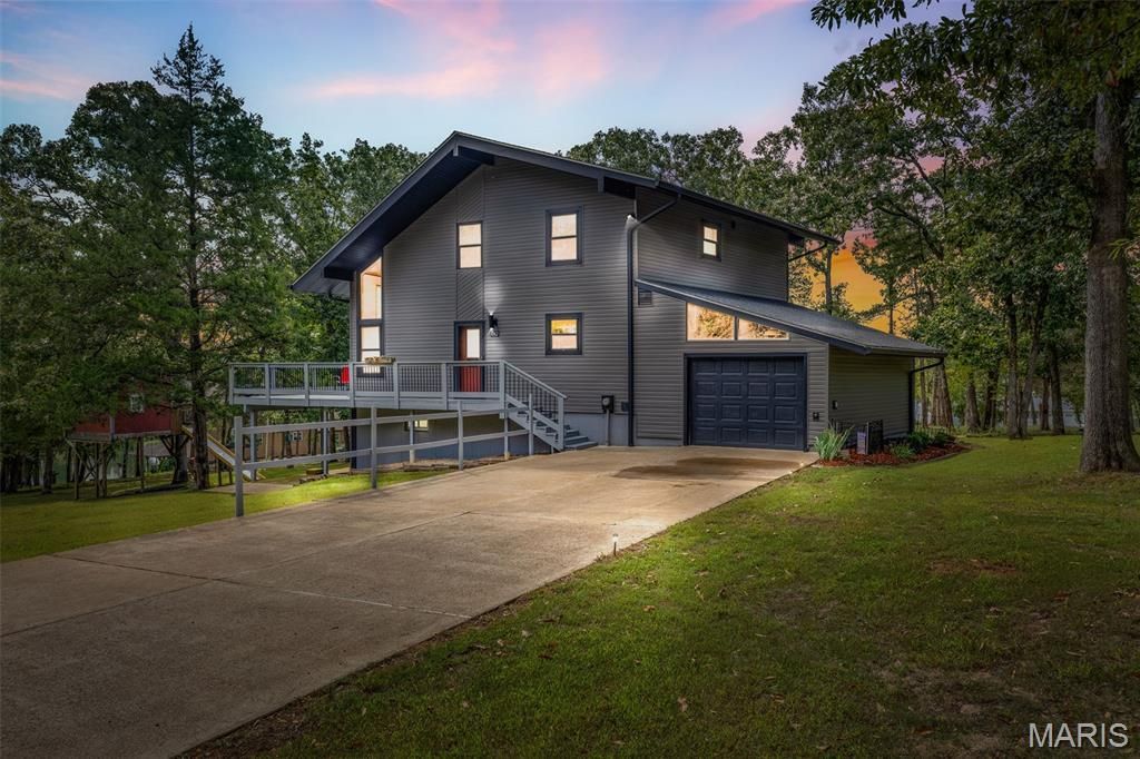 1042 E Lafitte Drive, Bonne Terre, MO 63628 Main Photo