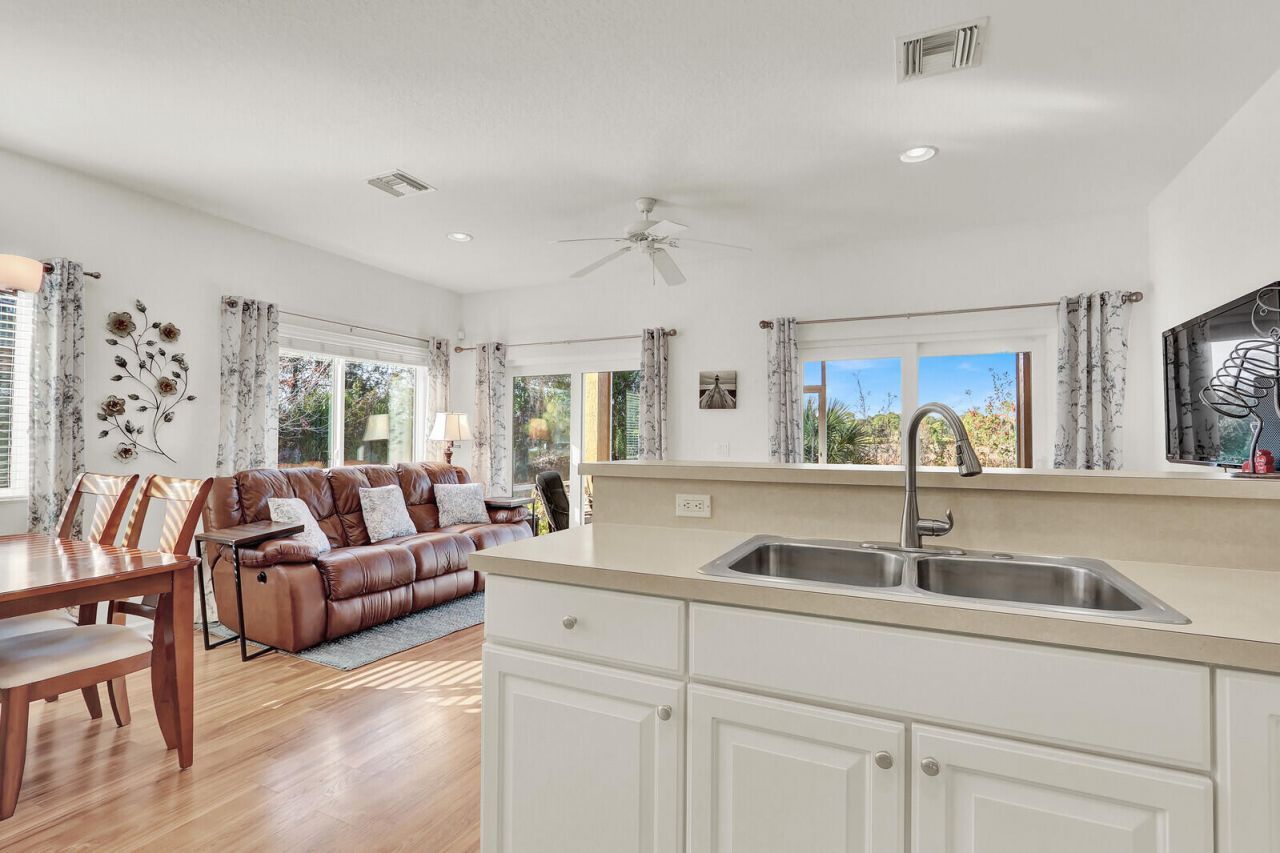 8266 Mulligan Circle, Unit 2611, Port Saint Lucie, FL 34986 Photo