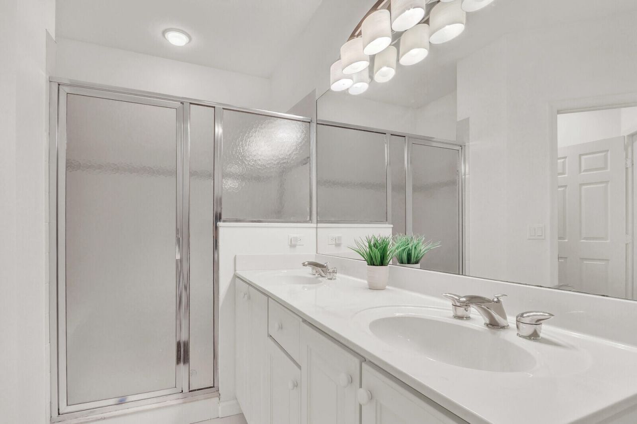 8266 Mulligan Circle, Unit 2611, Port Saint Lucie, FL 34986 Photo