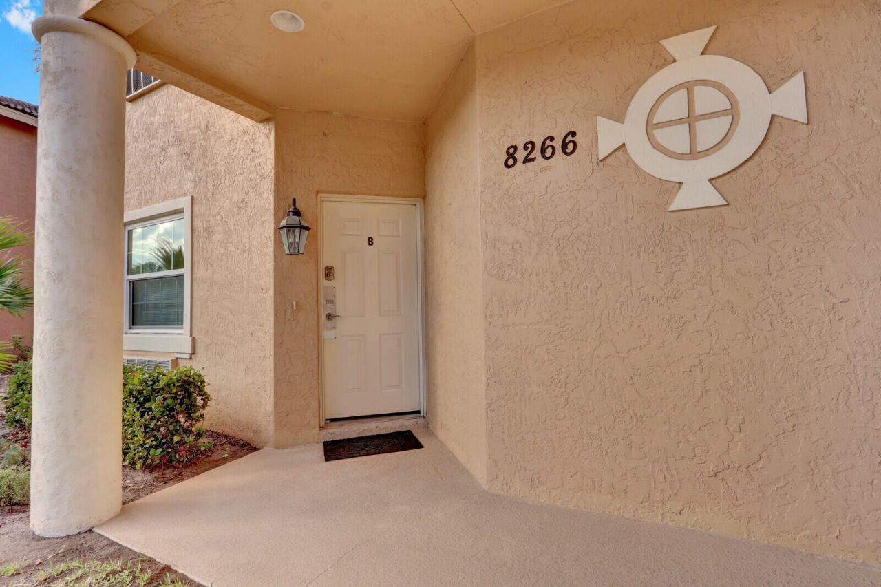 8266 Mulligan Circle, Unit 2611, Port Saint Lucie, FL 34986 Photo