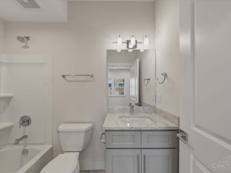 3908 Edwards Road, Unit C, Cincinnati, OH 45209 Photo 12