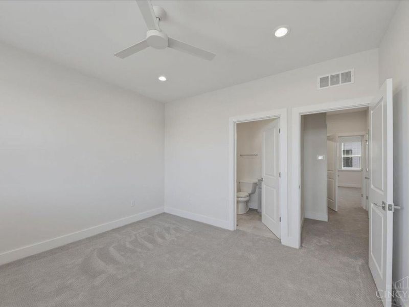 3908 Edwards Road, Unit C, Cincinnati, OH 45209 Photo 32