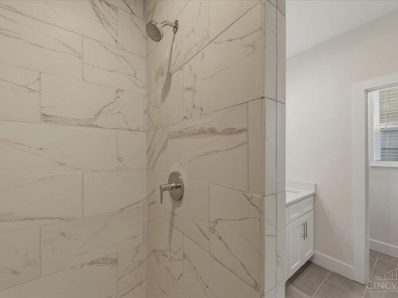 3908 Edwards Road, Unit C, Cincinnati, OH 45209 Photo 44