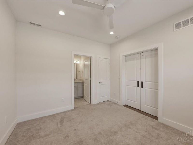 3908 Edwards Road, Unit C, Cincinnati, OH 45209 Photo 9