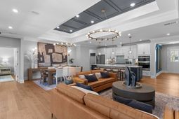 2529 Spring Rise Dr photo 4