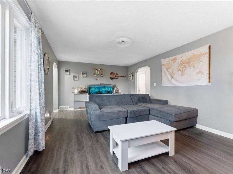 3363 Shepler Church Avenue SW, Canton, OH 44706 Photo 4