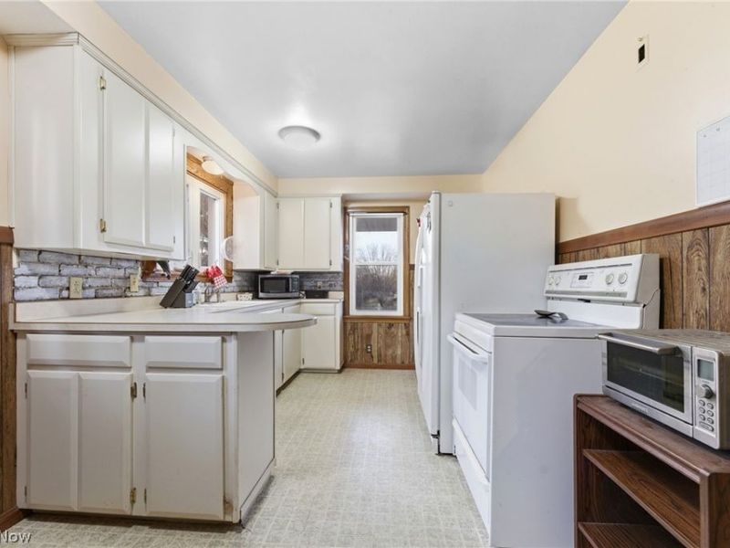 3363 Shepler Church Avenue SW, Canton, OH 44706 Photo 6