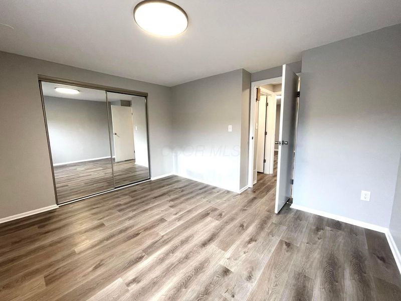 1046 Merrimar Circle N, Unit I, Columbus, OH 43220 Photo 25