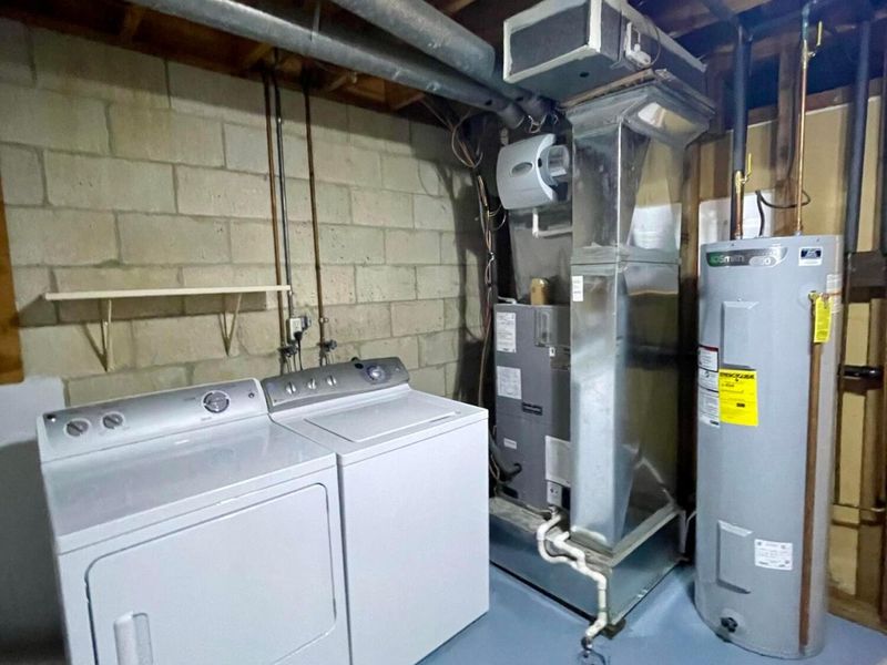 1046 Merrimar Circle N, Unit I, Columbus, OH 43220 Photo 32