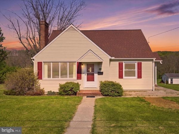 313 S 1ST STREET, MC CONNELLSBURG, PA 17233