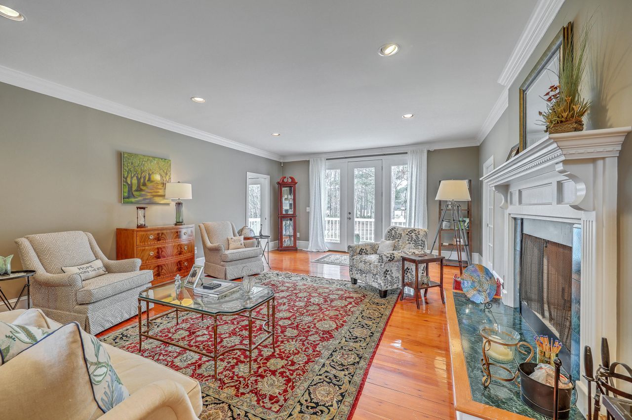 2104 Williams Veneer Court Photo 12