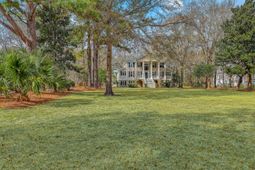 2104 Williams Veneer Court photo 4