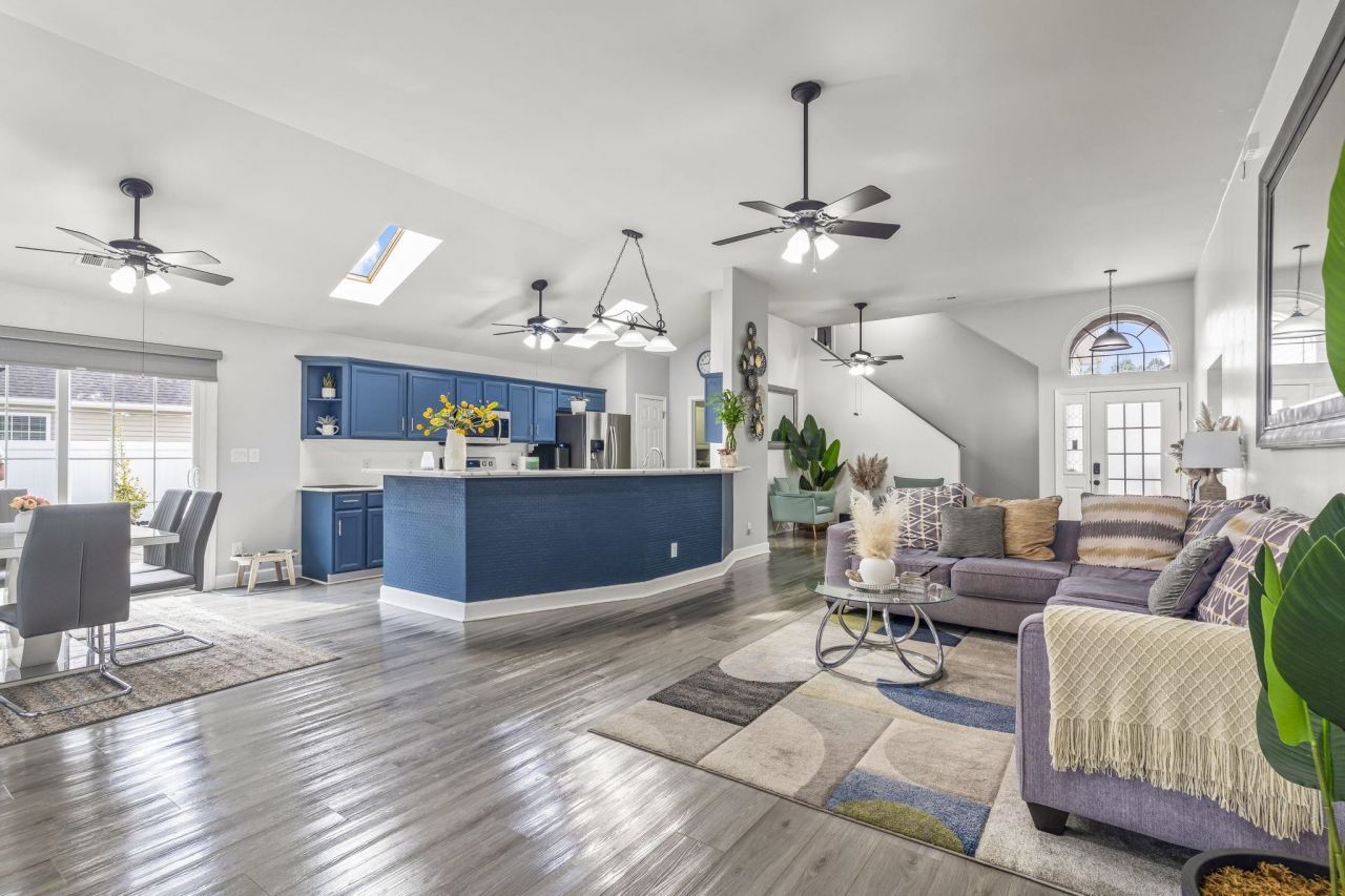 1200 Great Lakes Circle Photo 10