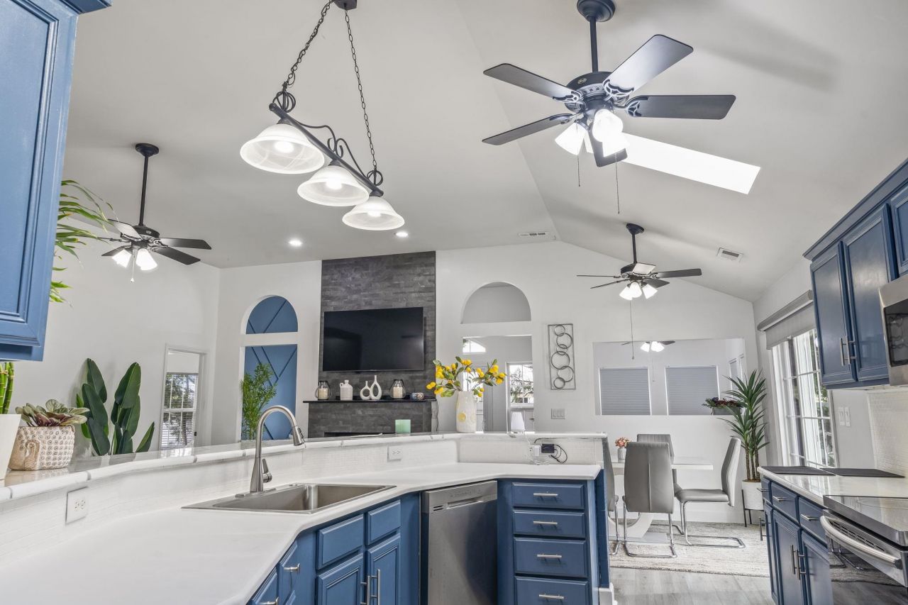 1200 Great Lakes Circle Photo 13