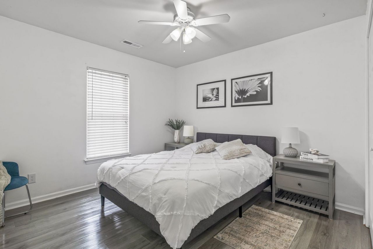 1200 Great Lakes Circle Photo 24