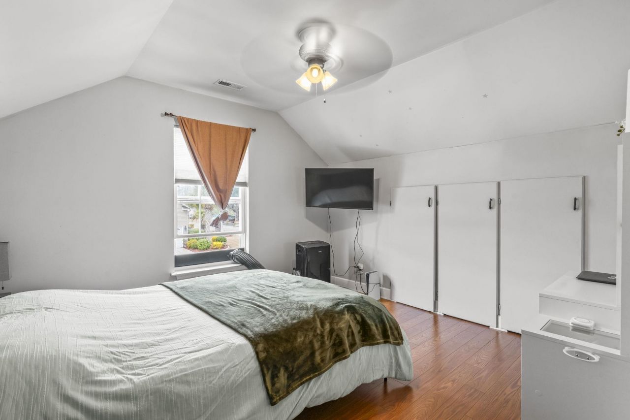 1200 Great Lakes Circle Photo 25