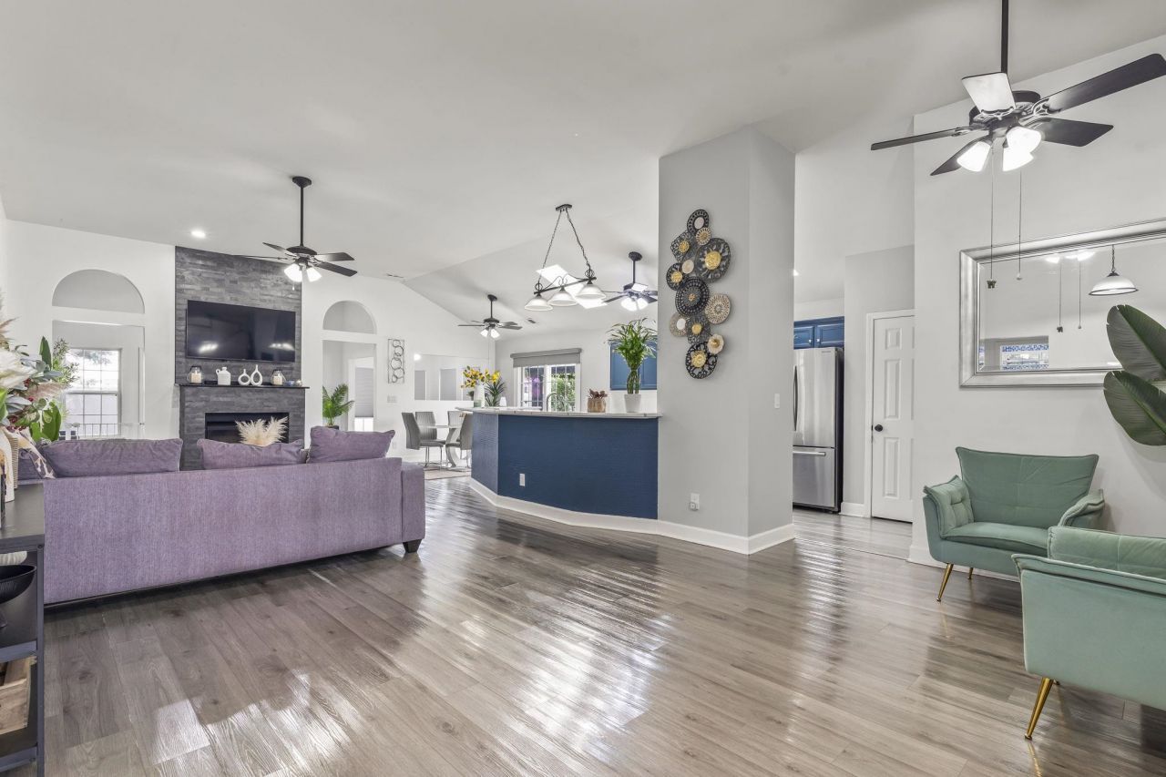 1200 Great Lakes Circle Photo 7