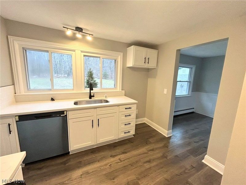 764 Irving Park Boulevard, Sheffield Village, OH 44054 Photo 9