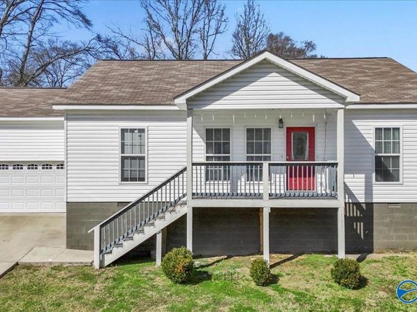 826 Barnes Street, Albertville, AL 35950