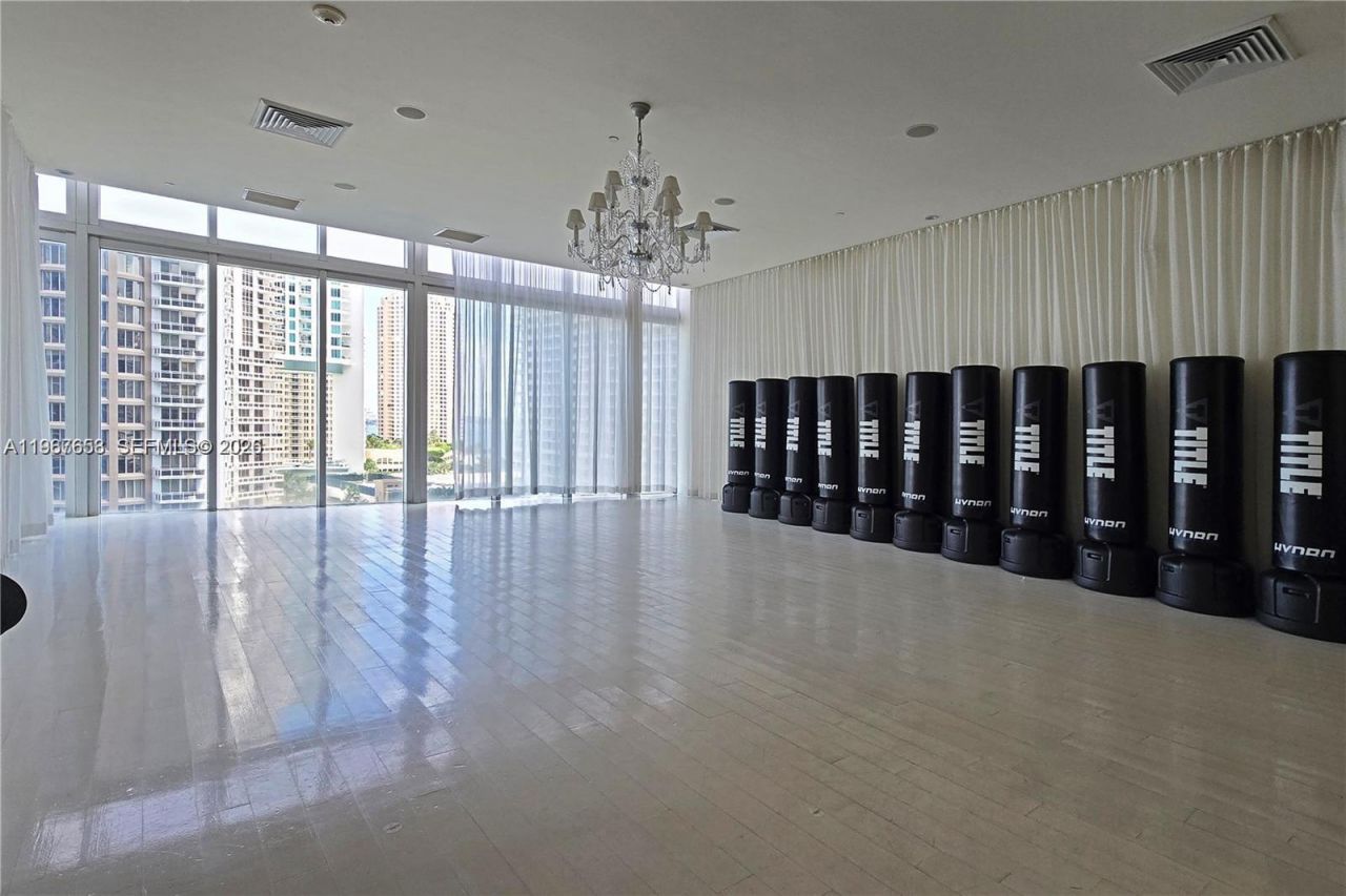 495 Brickell Ave , Unit 3211, Miami, FL 33131 Photo