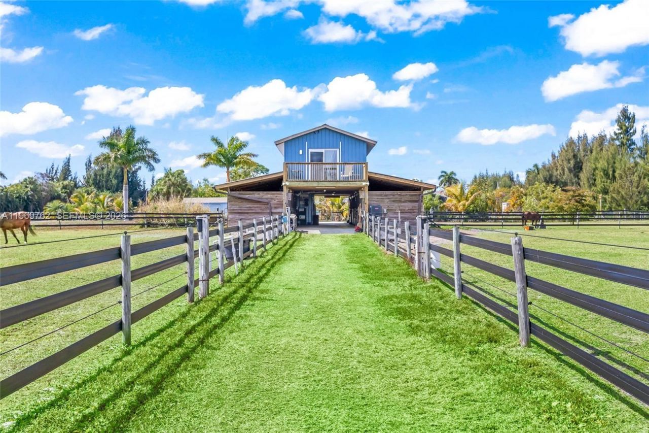 6050 Stringfellow Rd , Saint James City, FL 33956 Photo