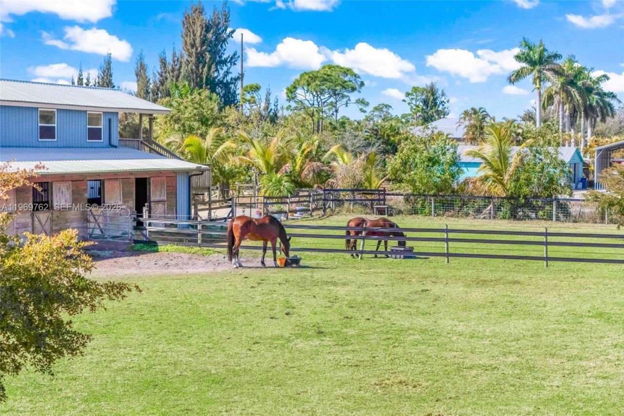 6050 Stringfellow Rd , Saint James City, FL 33956 Photo