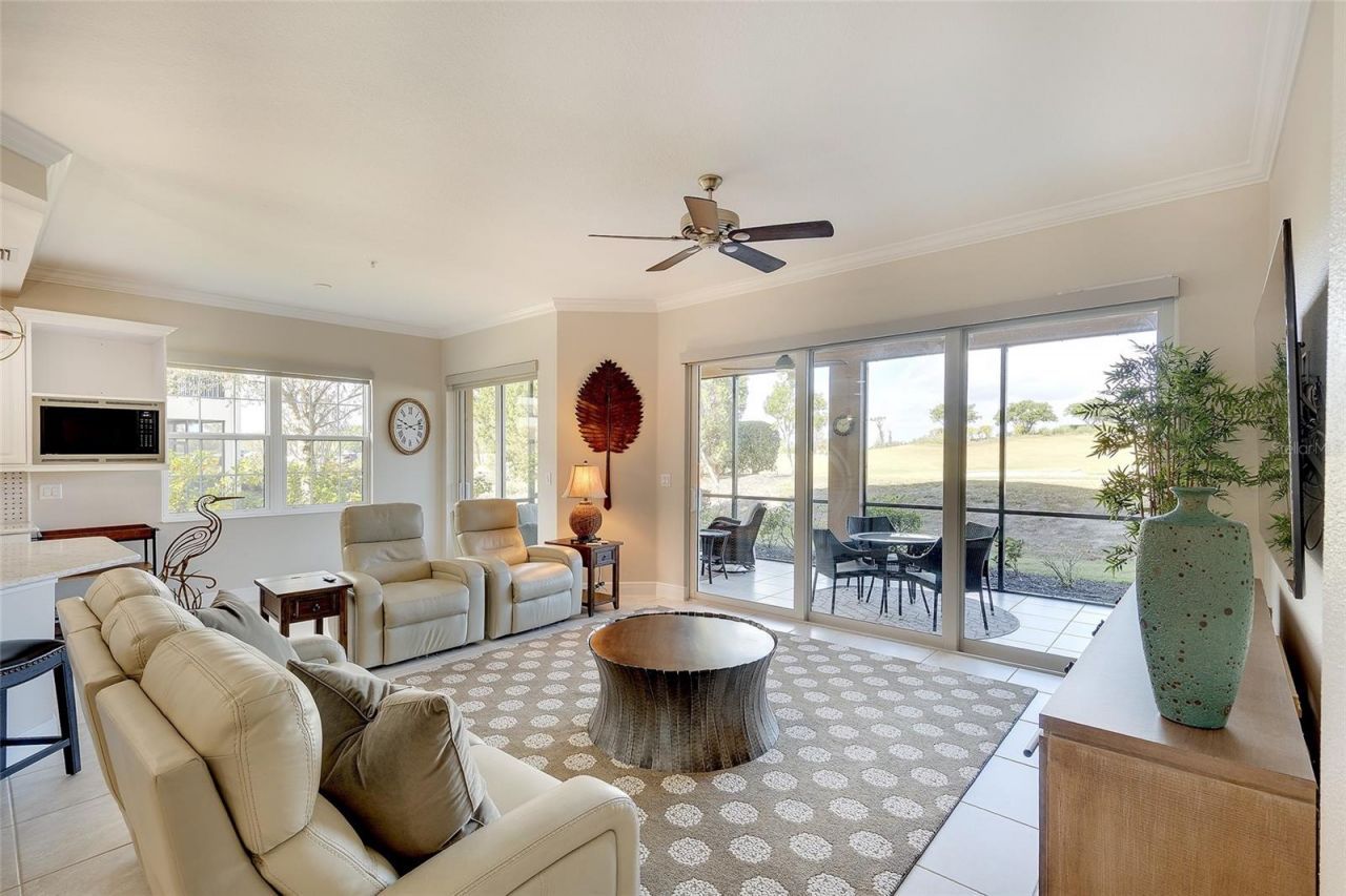 7482 Divot Loop, Unit 6A, Bradenton, FL 34202 Photo