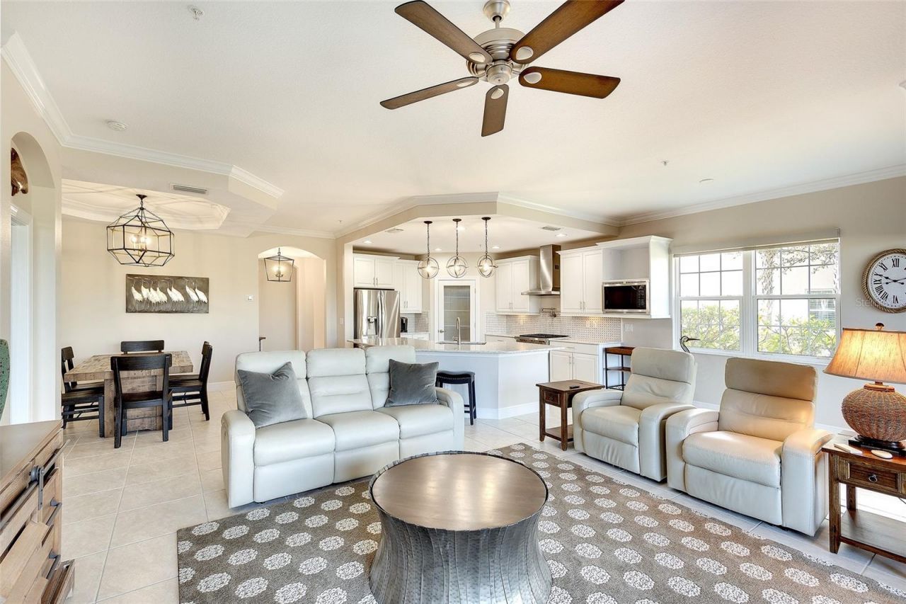 7482 Divot Loop, Unit 6A, Bradenton, FL 34202 Photo