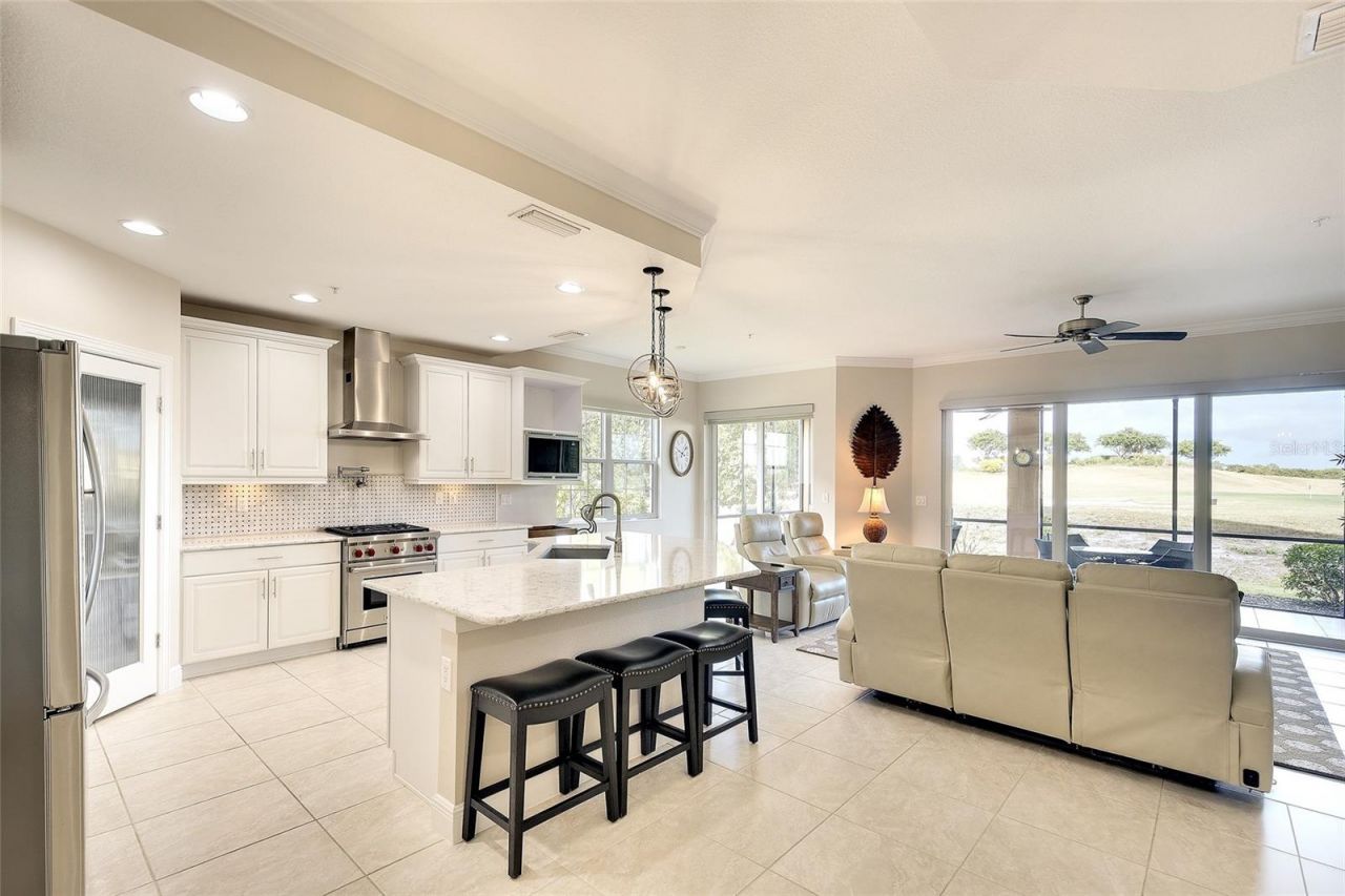 7482 Divot Loop, Unit 6A, Bradenton, FL 34202 Photo