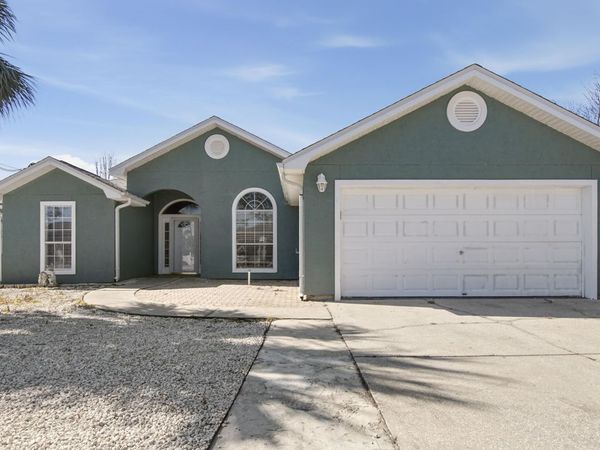 919 Pelican Place, Panama City Beach, FL 32407