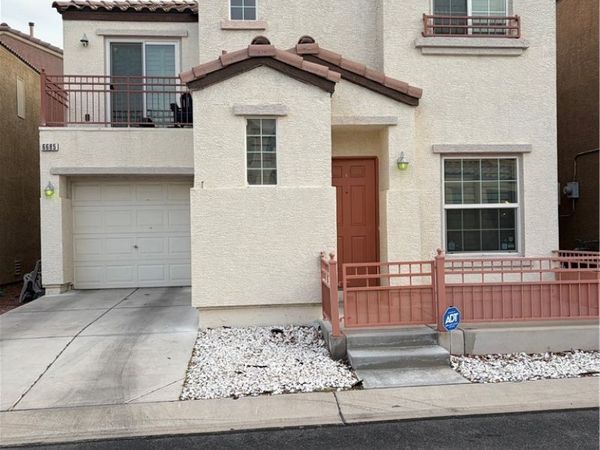 6685 Burbage Avenue, Las Vegas, NV 89139