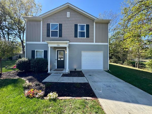 126 Twin Creek Way , Lancaster, OH 43130