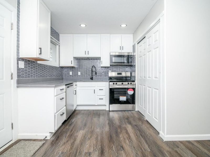 3585 Gerbert Road, Columbus, OH 43224 Photo 8