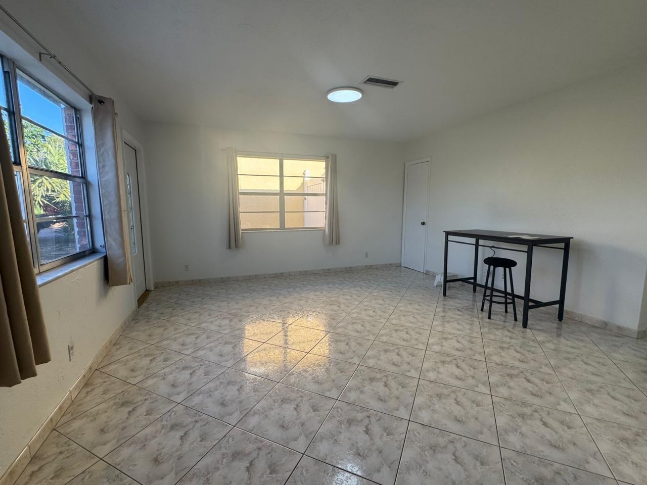 452 W Royal Palm Road, Boca Raton, FL 33432 Photo