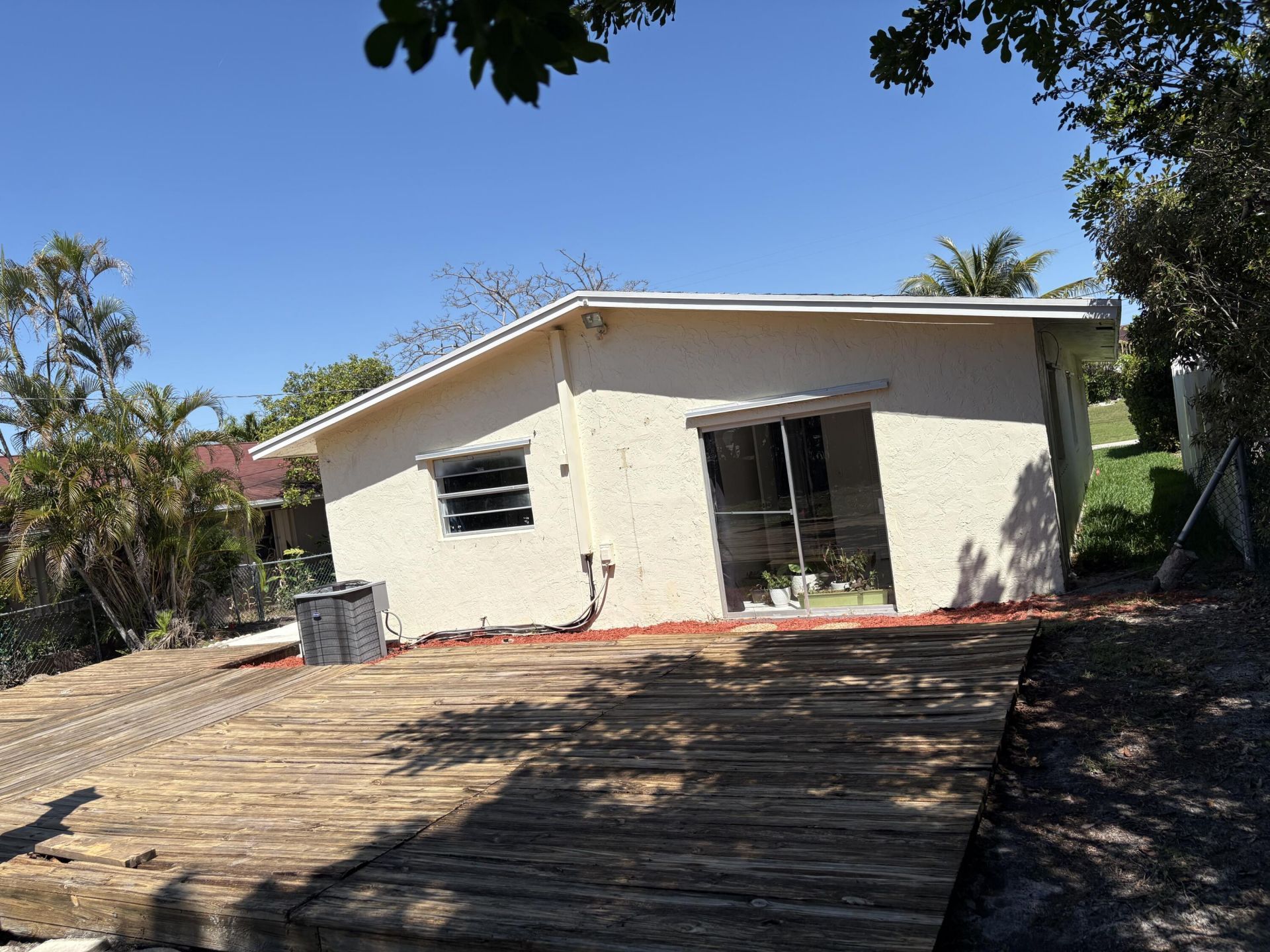 452 W Royal Palm Road, Boca Raton, FL 33432 Photo