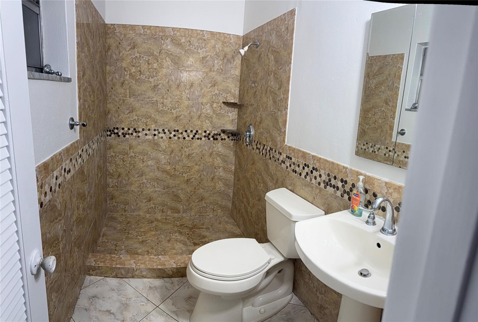 452 W Royal Palm Rd, Boca Raton, FL 33432 Photo