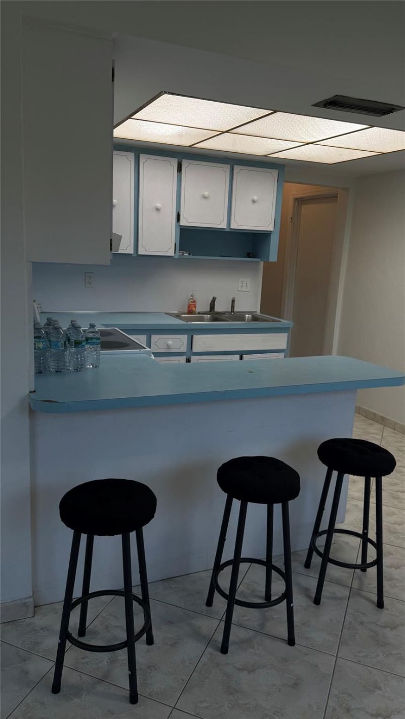 452 W Royal Palm Rd, Boca Raton, FL 33432 Photo