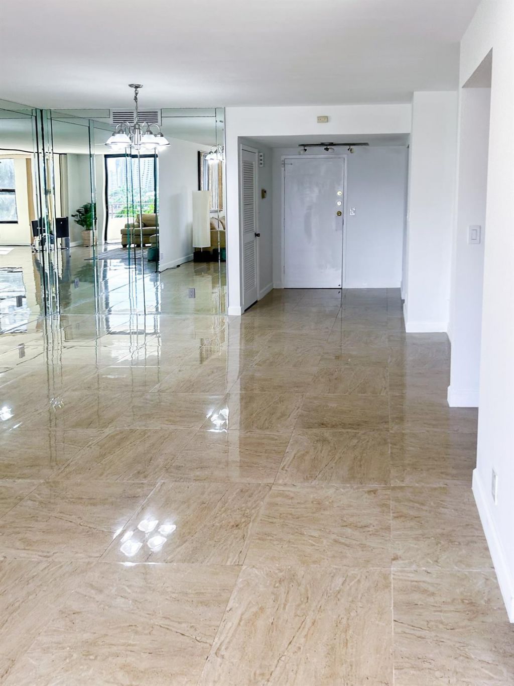 2500 Parkview Dr, Unit 615, Hallandale Beach, FL 33009 Photo