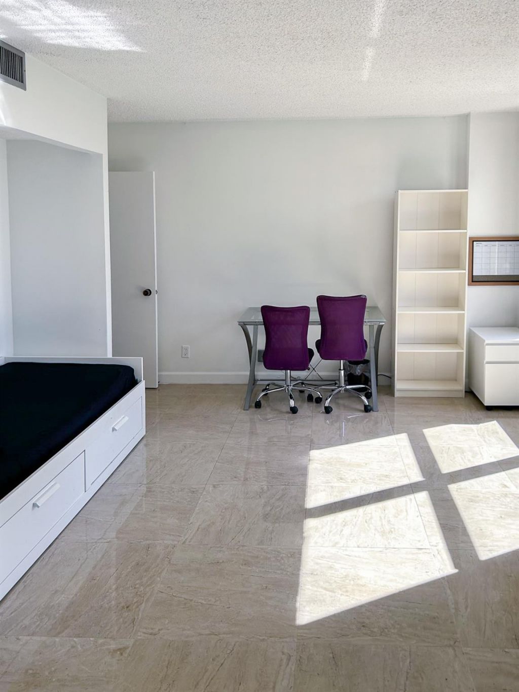 2500 Parkview Dr, Unit 615, Hallandale Beach, FL 33009 Photo