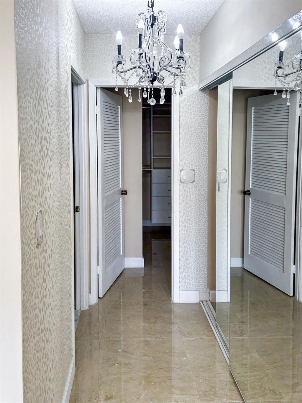 2500 Parkview Dr, Unit 615, Hallandale Beach, FL 33009 Photo