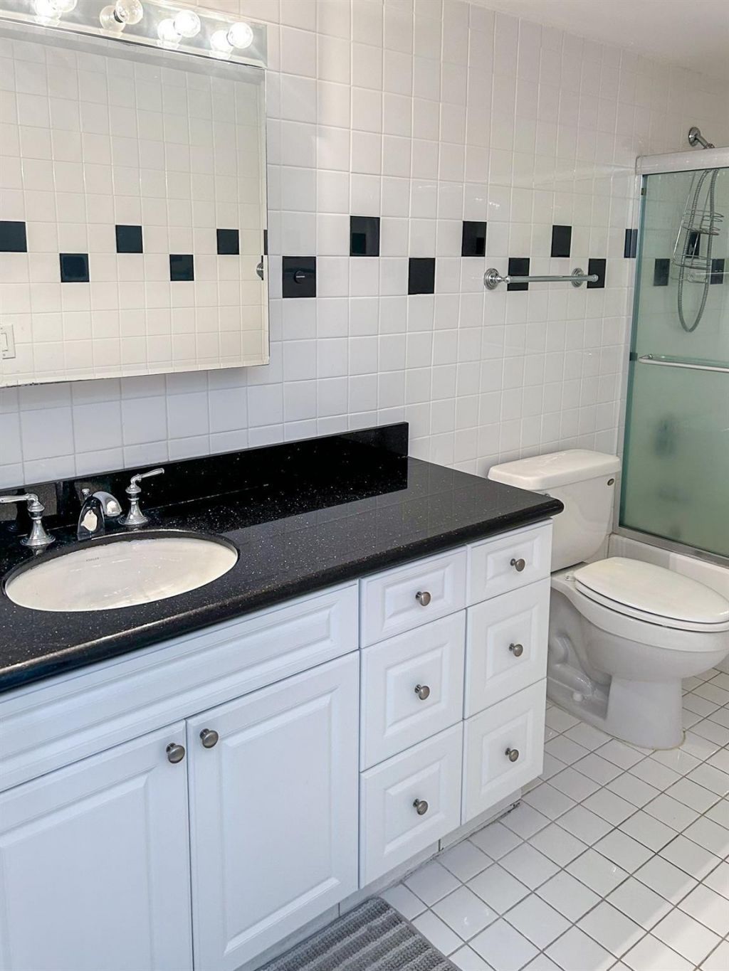 2500 Parkview Dr, Unit 615, Hallandale Beach, FL 33009 Photo