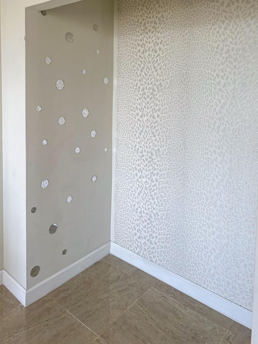 2500 Parkview Dr, Unit 615, Hallandale Beach, FL 33009 Photo