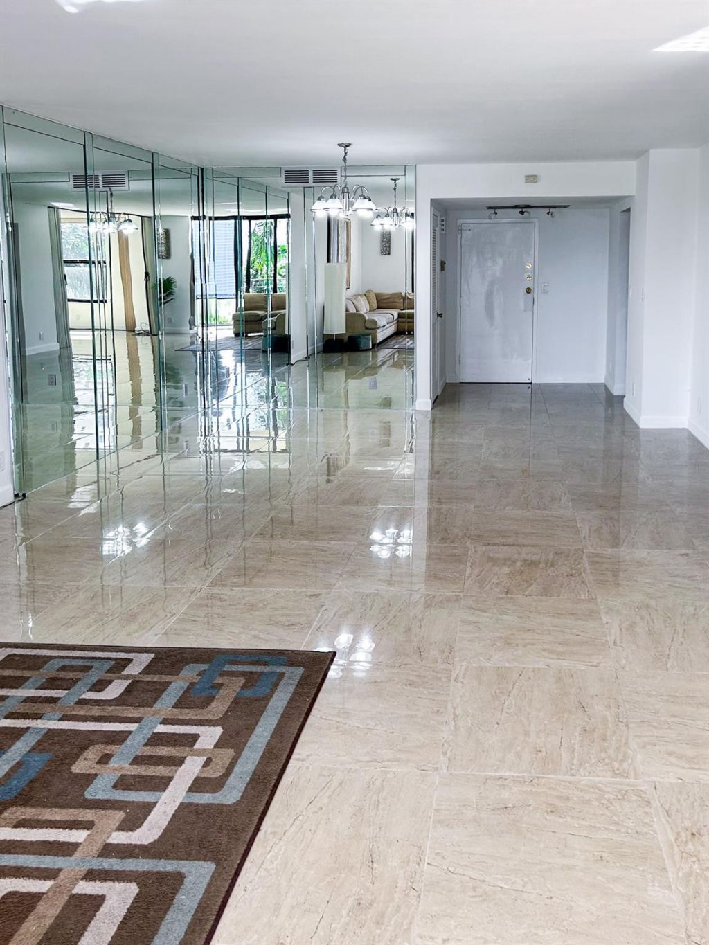 2500 Parkview Dr, Unit 615, Hallandale Beach, FL 33009 Photo