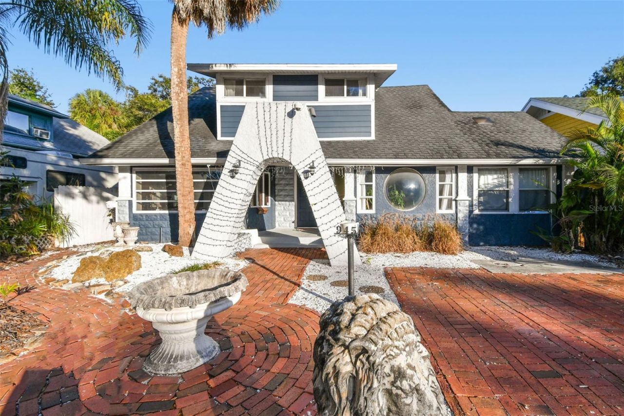 945 11th Street N, Saint Petersburg, FL 33705 Photo