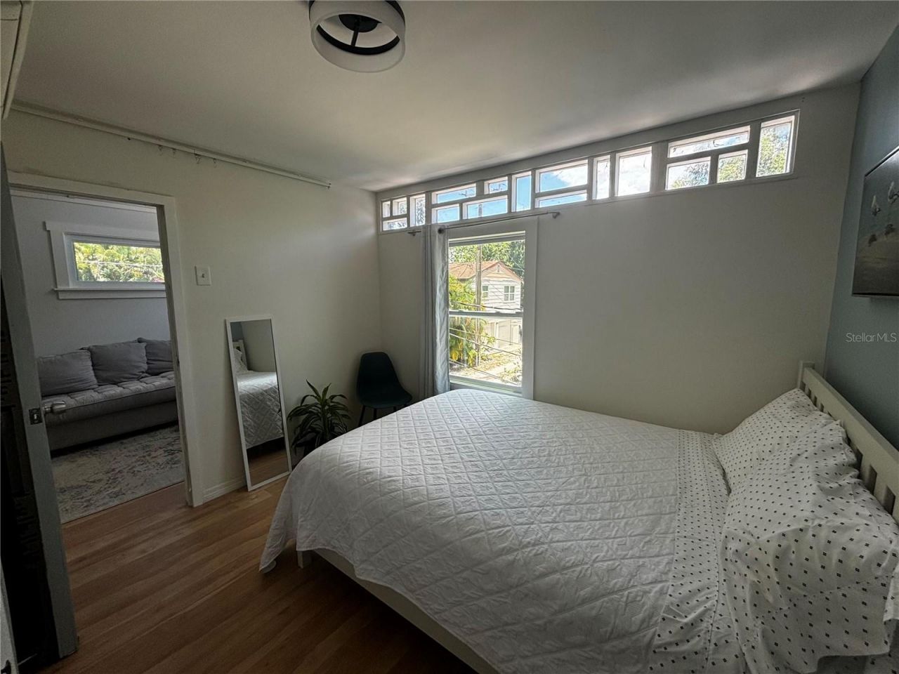 945 11th Street N, Saint Petersburg, FL 33705 Photo