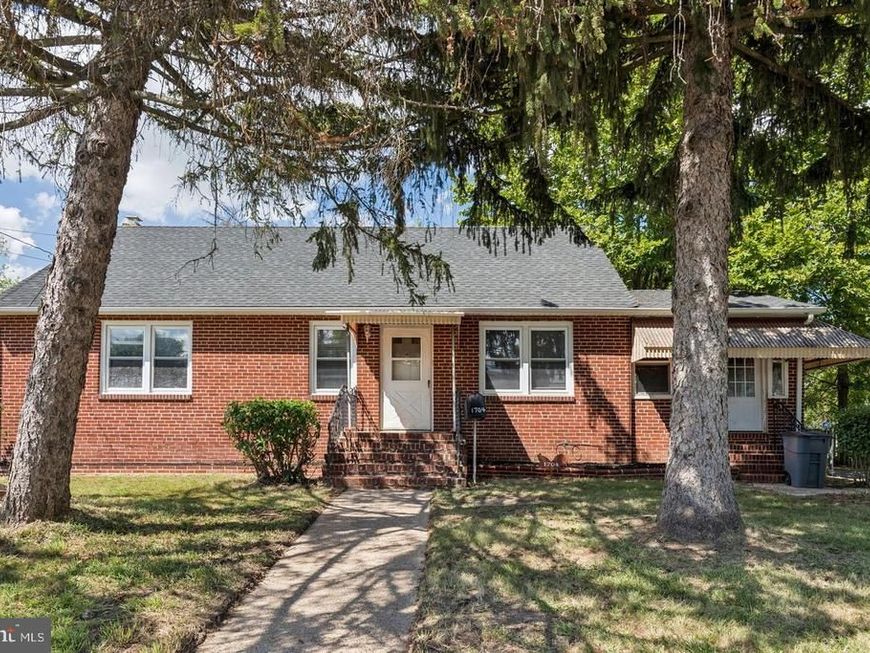 1704 Meetinghouse Road, Upper Chichester, PA 19061 Main Photo