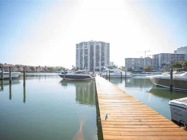 523 Leslie Dr, Hallandale Beach, FL 33009