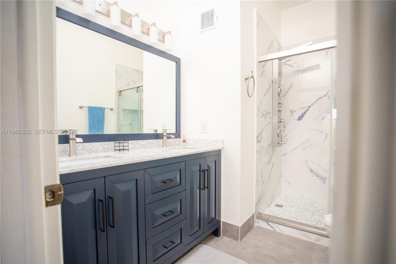 523 Leslie Dr, Hallandale Beach, FL 33009 Photo