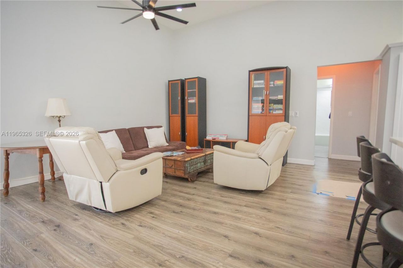 523 Leslie Dr, Hallandale Beach, FL 33009 Photo