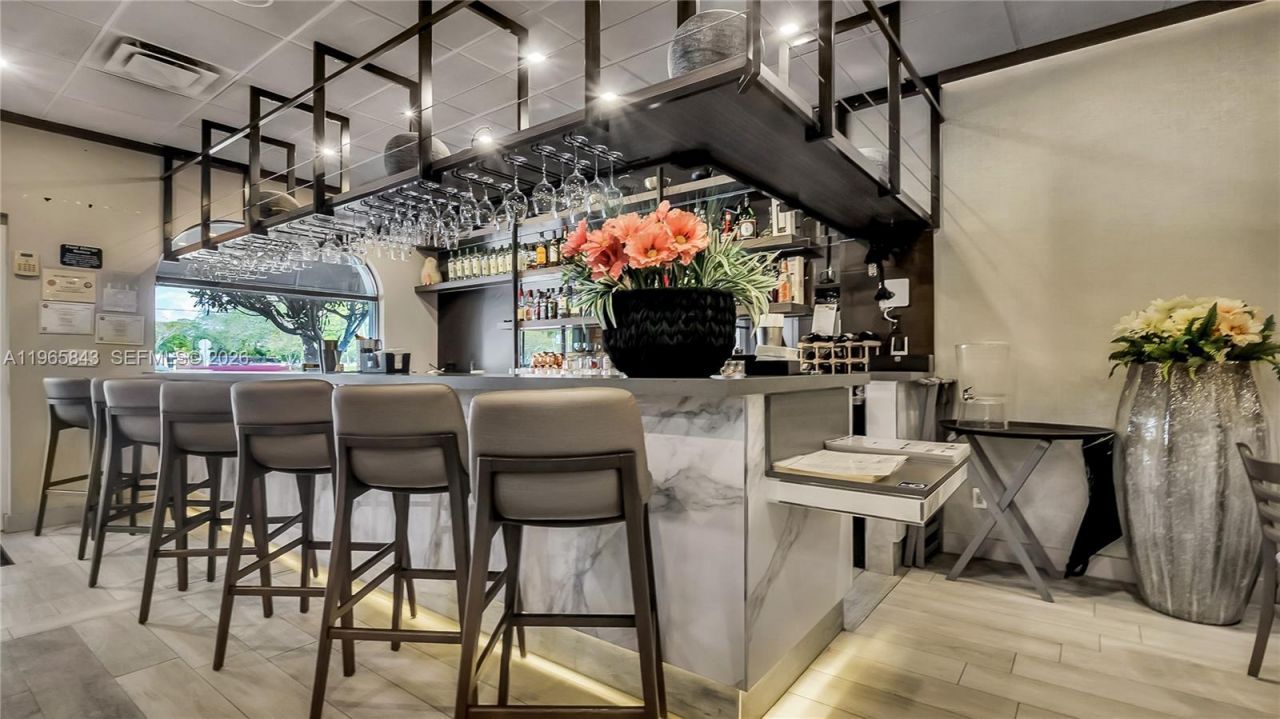 2220 N University Dr , Sunrise, FL 33322 Photo